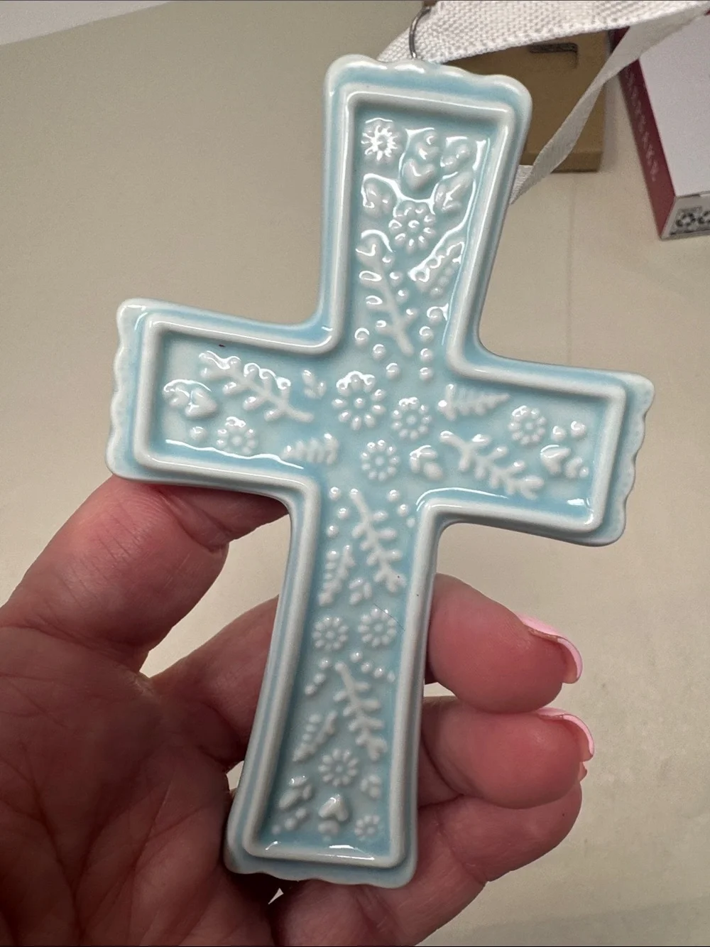 2022 HALLMARK CHRISTMAS ORNAMENT CROSS NO GREATER LOVE CHRISTIAN RELIGIOUS